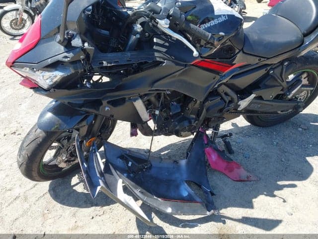 2025 KAWASAKI EX650 R 14