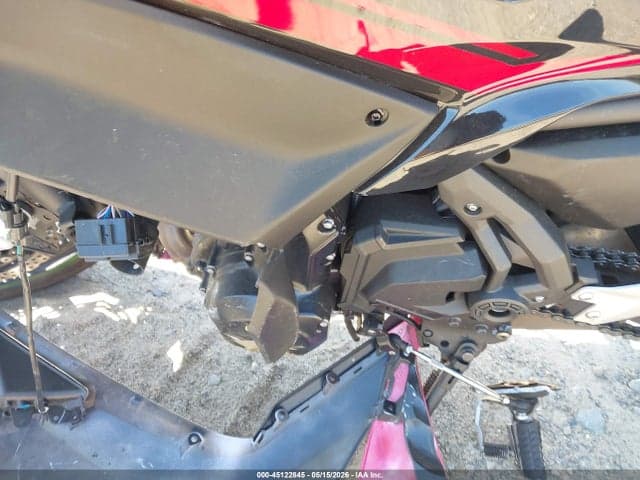 2025 KAWASAKI EX650 R 9
