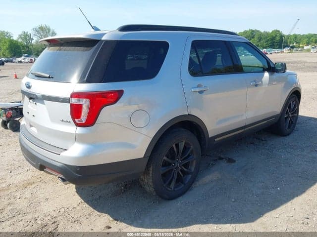 2018 FORD EXPLORER XLT 4