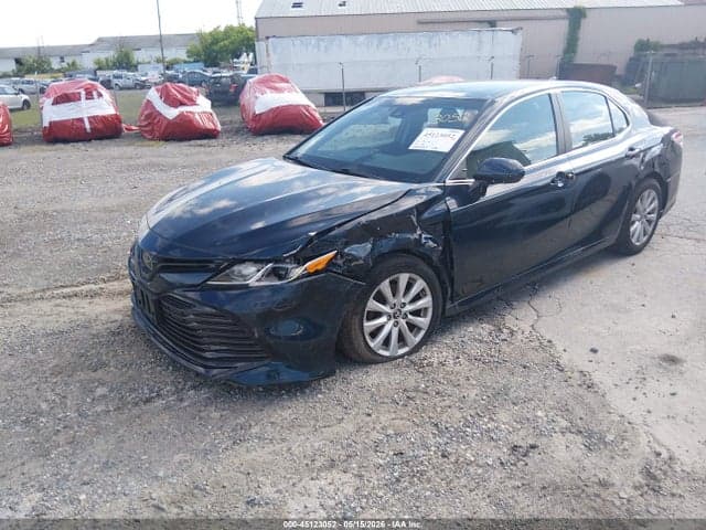 2019 TOYOTA CAMRY LE 2