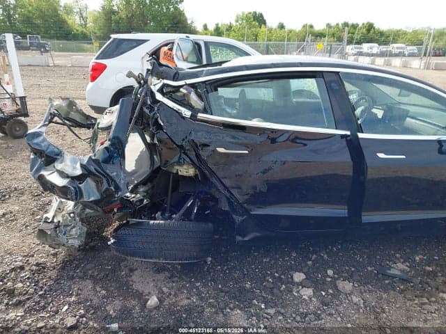 2018 TESLA MODEL 3 LONG RANGE/MID RANGE 10
