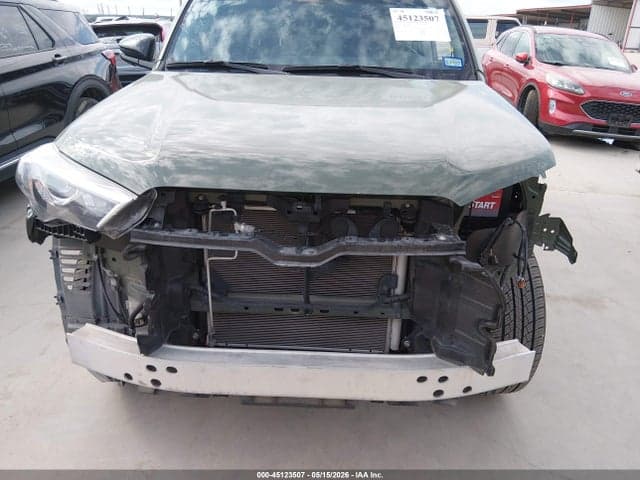 2022 TOYOTA 4RUNNER LIMITED 6