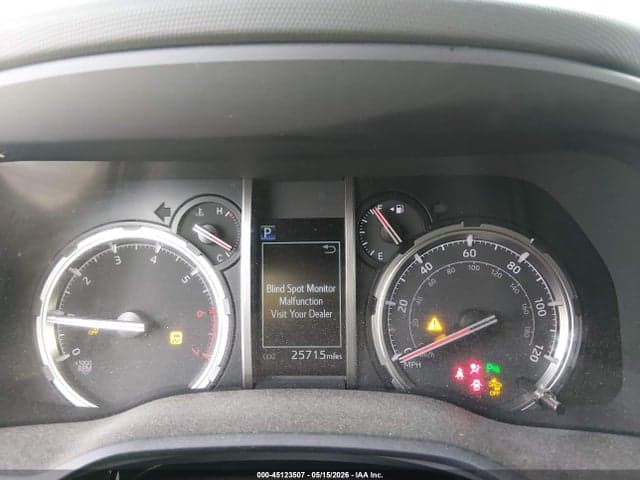 2022 TOYOTA 4RUNNER LIMITED 7