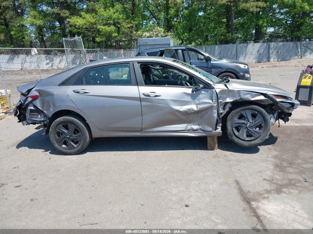 2023 HYUNDAI ELANTRA SEL 6