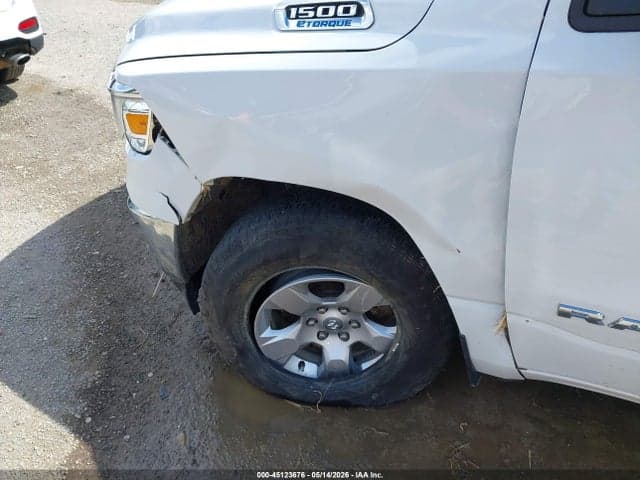 2022 RAM 1500 BIG HORN 4X4 5'7 BOX 18