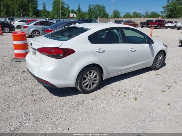 2017 KIA FORTE LX 4