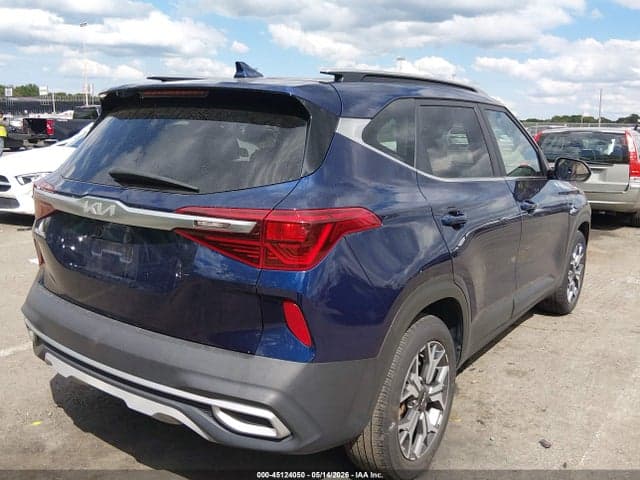 2022 KIA SELTOS EX 4