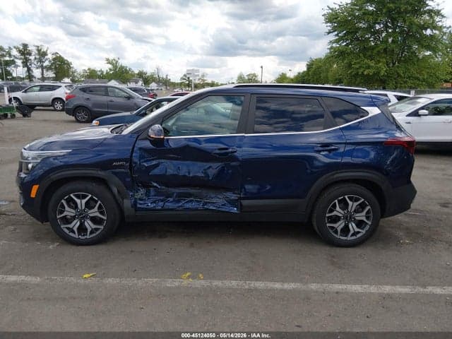 2022 KIA SELTOS EX 6