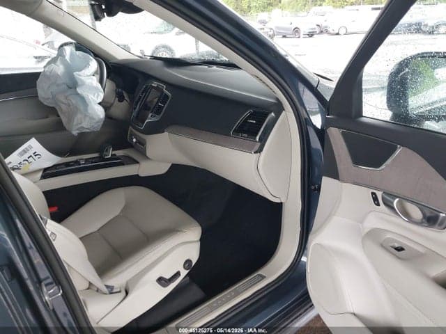 2023 VOLVO XC90 B6 PLUS 7-SEATER 5