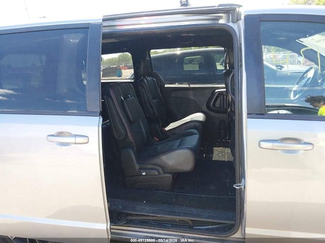2018 DODGE GRAND CARAVAN GT 8