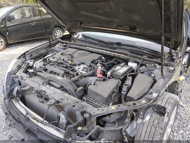 2019 TOYOTA CAMRY LE 10