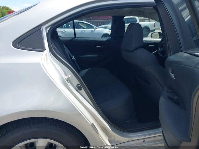 2020 TOYOTA COROLLA LE 8