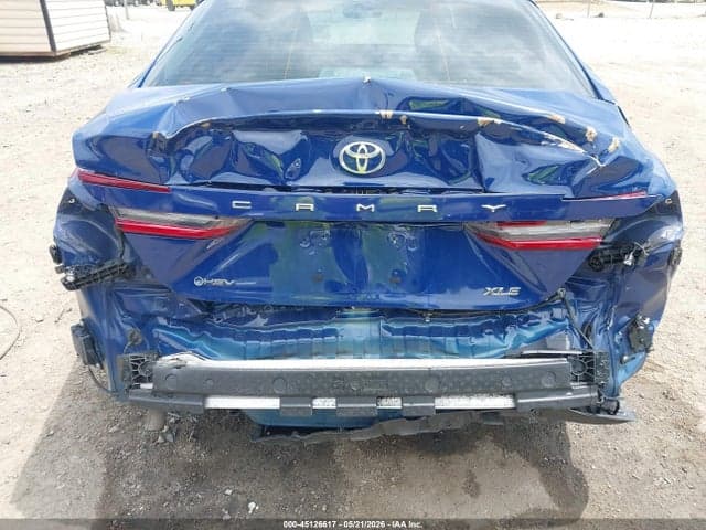 2025 TOYOTA CAMRY XLE 6