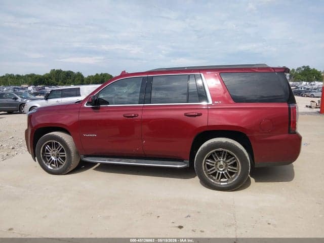 2017 GMC YUKON SLT 14