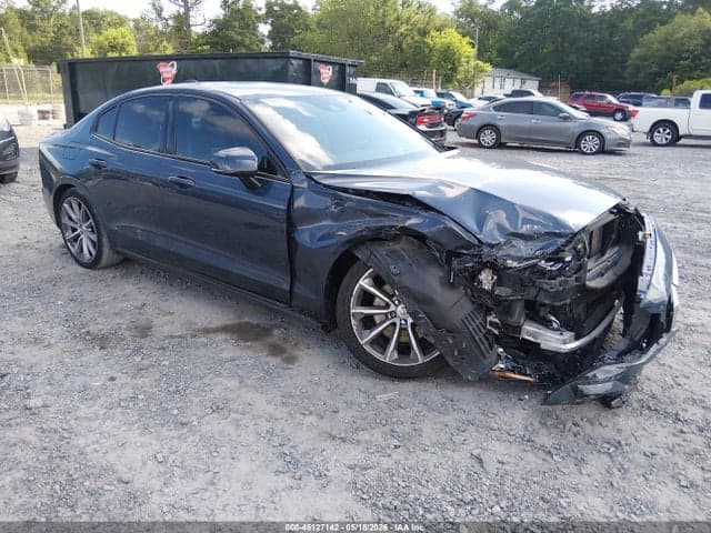 2021 VOLVO S60 T5 MOMENTUM - 1