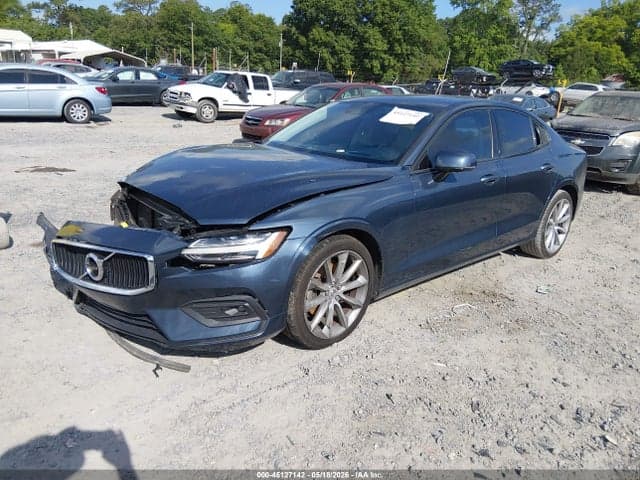 2021 VOLVO S60 T5 MOMENTUM 2