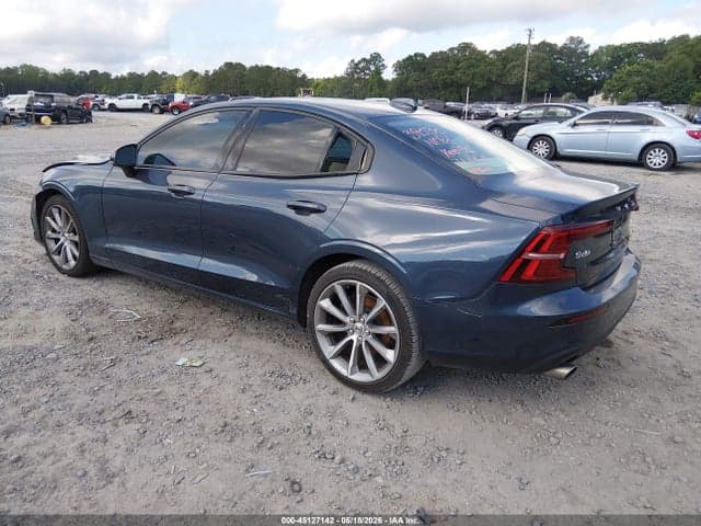 2021 VOLVO S60 T5 MOMENTUM 3