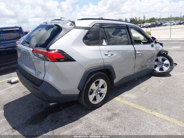 2020 TOYOTA RAV4 XLE 4