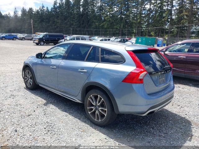2017 VOLVO V60 CROSS COUNTRY T5 3