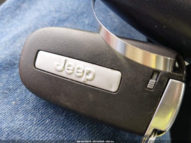 2020 JEEP CHEROKEE LATITUDE PLUS 4X4 11