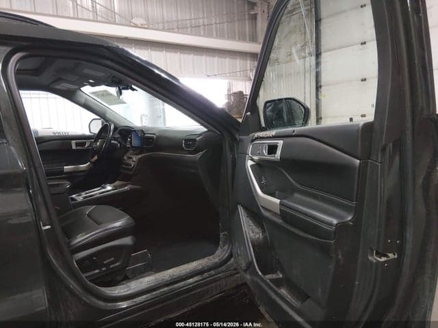 2022 FORD EXPLORER XLT 5