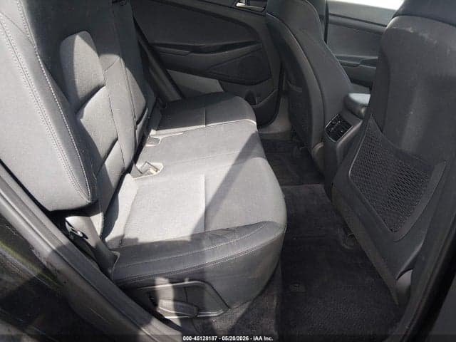 2018 HYUNDAI TUCSON VALUE 8