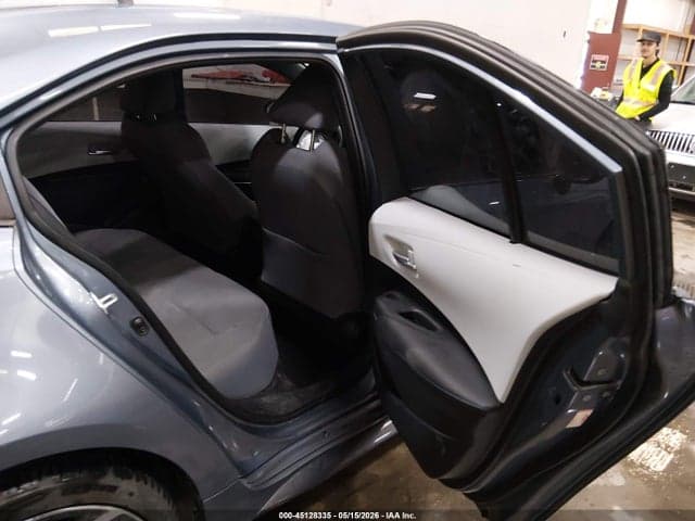 2021 TOYOTA COROLLA SE 8