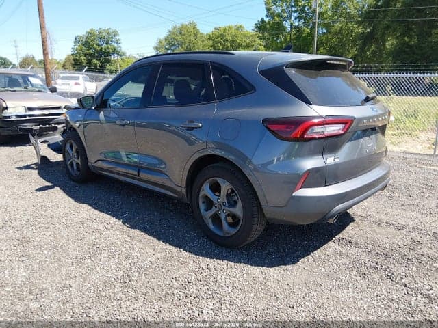 2023 FORD ESCAPE ST-LINE 3