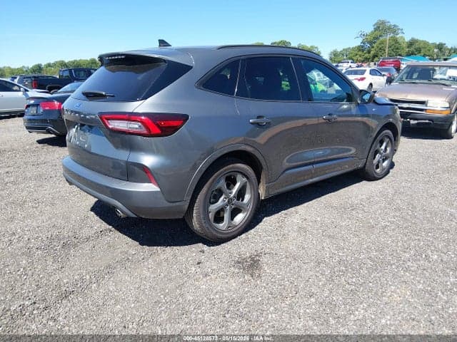 2023 FORD ESCAPE ST-LINE 4