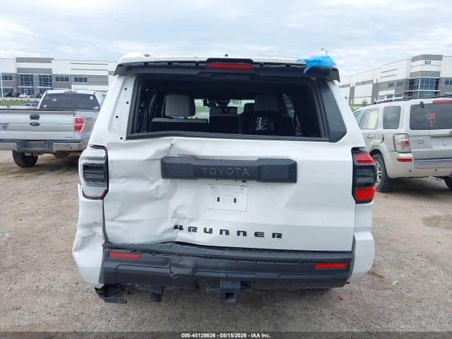 2025 TOYOTA 4RUNNER SR5 6
