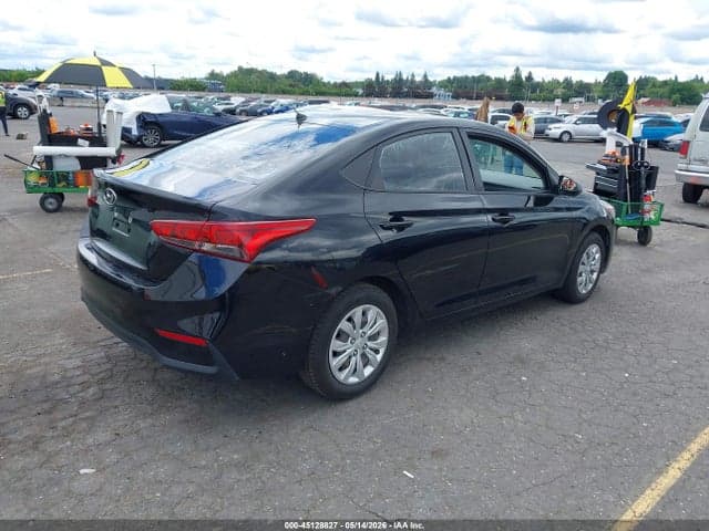 2020 HYUNDAI ACCENT SE 4