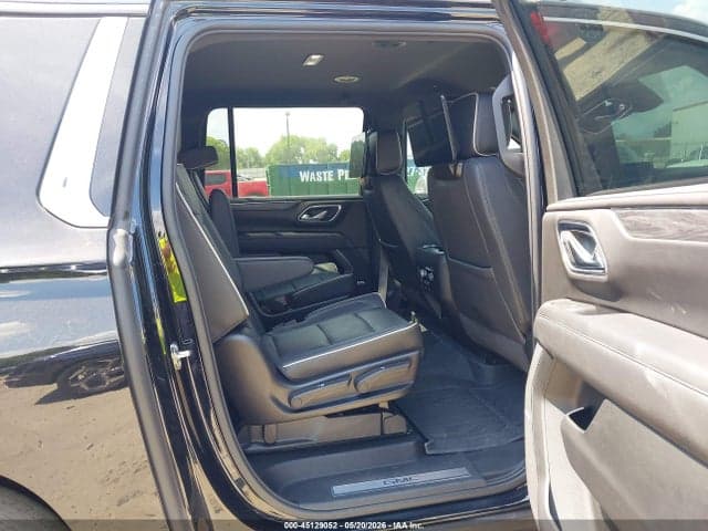 2023 GMC YUKON XL 4WD SLT 8