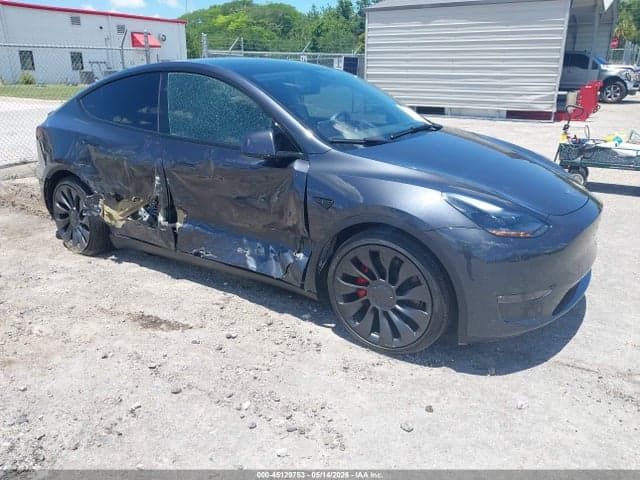 2025 TESLA MODEL Y