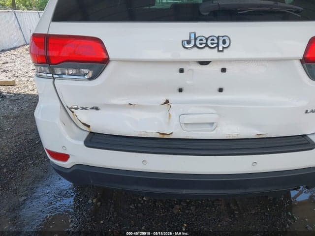 2018 JEEP GRAND CHEROKEE LAREDO E 4X4 17