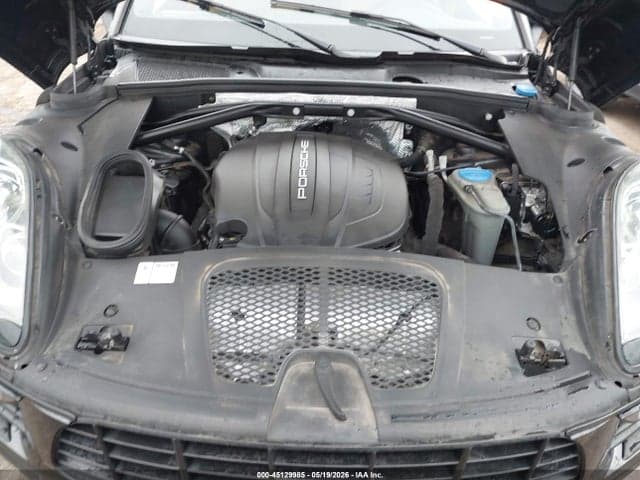 2017 PORSCHE MACAN 10