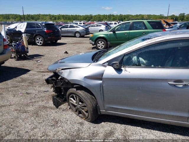 2017 HYUNDAI ELANTRA SE 7