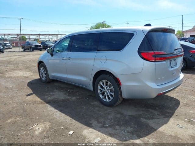 2023 CHRYSLER PACIFICA TOURING L 3