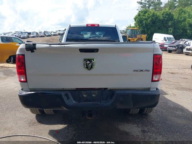 2017 RAM 3500 TRADESMAN 4X4 8' BOX 20