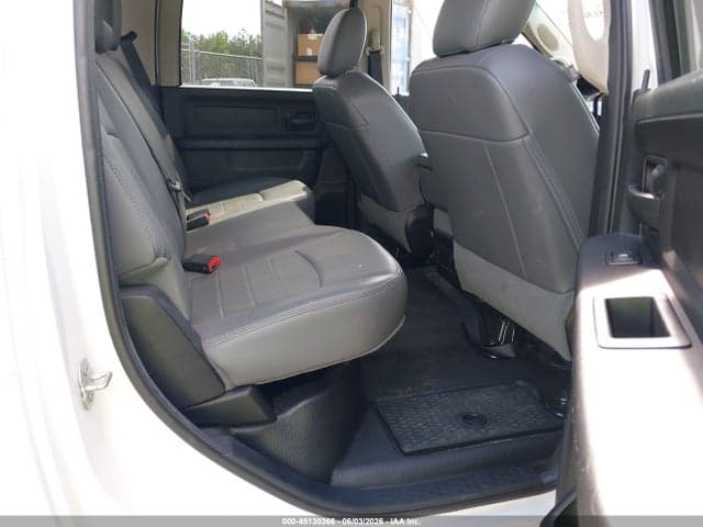 2017 RAM 3500 TRADESMAN 4X4 8' BOX 8