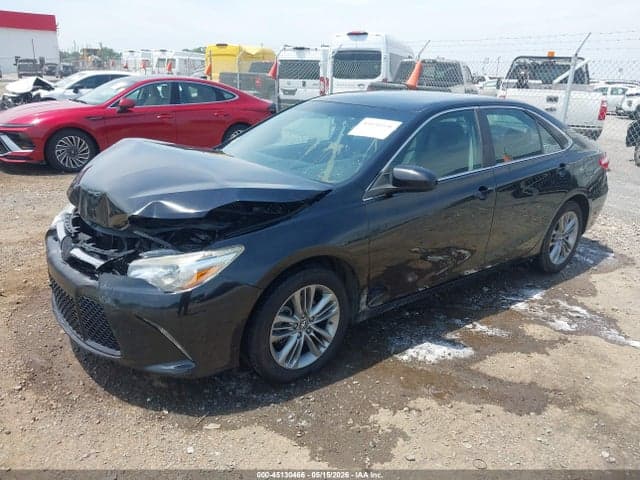 2017 TOYOTA CAMRY SE 2