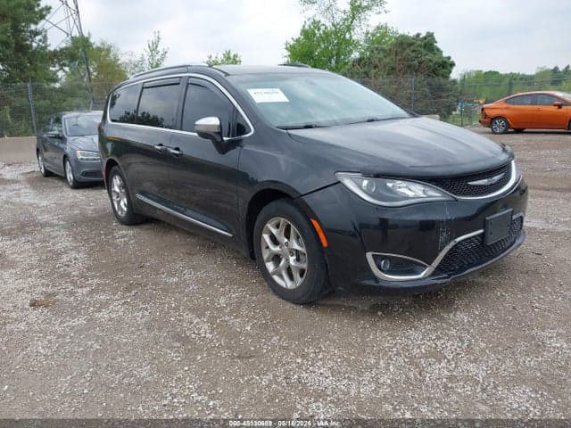 2017 CHRYSLER PACIFICA LIMITED - 1