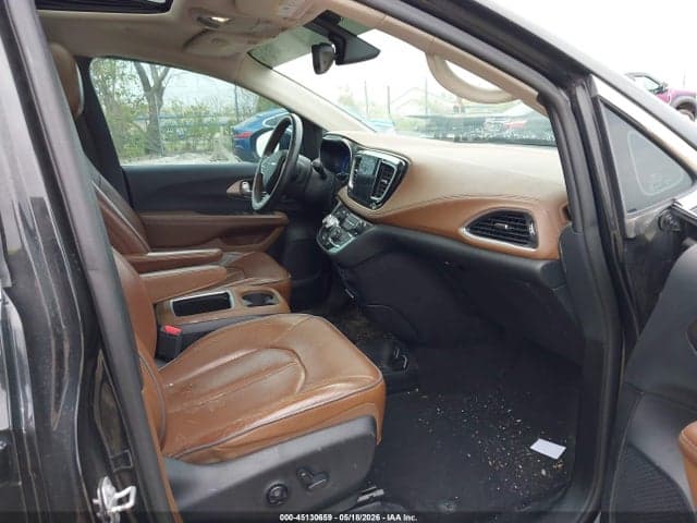 2017 CHRYSLER PACIFICA LIMITED 5