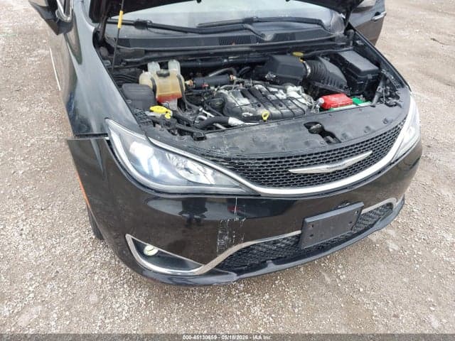 2017 CHRYSLER PACIFICA LIMITED 6