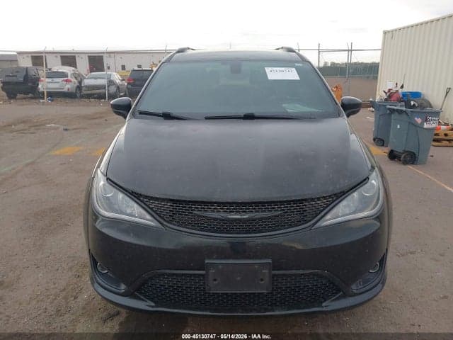2019 CHRYSLER PACIFICA TOURING L 12