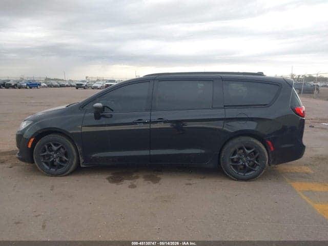 2019 CHRYSLER PACIFICA TOURING L 14