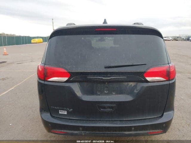 2019 CHRYSLER PACIFICA TOURING L 16