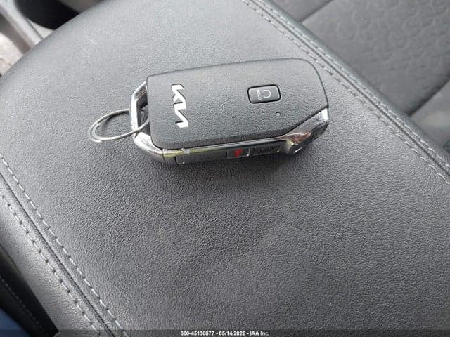 2025 KIA SELTOS S 11