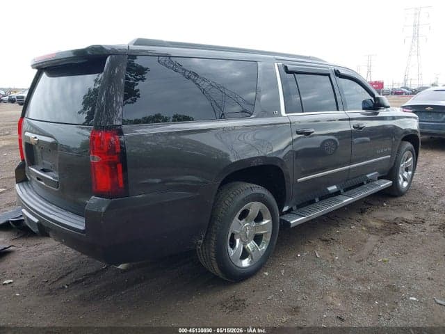 2017 CHEVROLET SUBURBAN LT 4