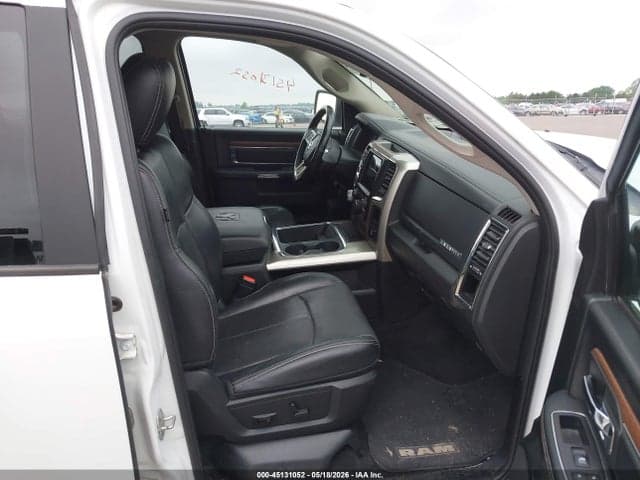 2018 RAM 1500 LARAMIE 4X4 6'4 BOX 5