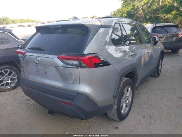 2021 TOYOTA RAV4 XLE 4